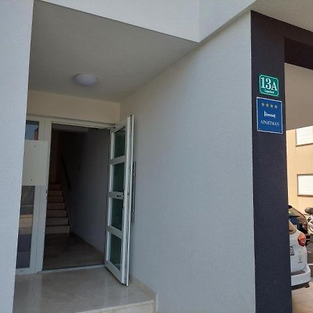 Valux Apartman Pula Exteriör bild
