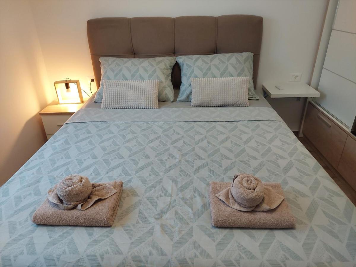 Valux Apartman Pula Exteriör bild